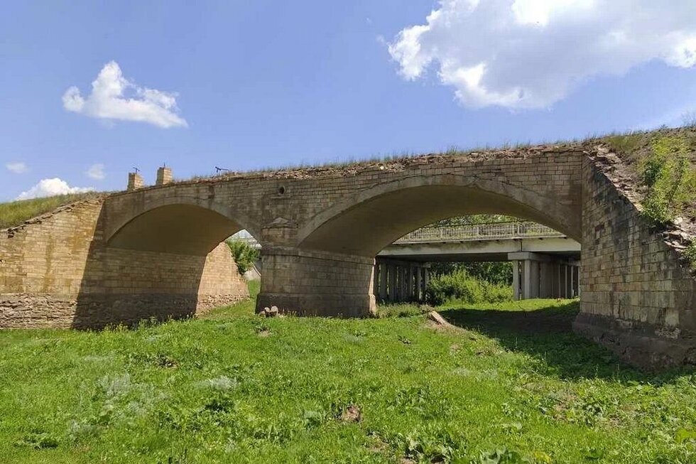 Эксперты рекомендовали включить мост, под которым произошел массовый расстрел, в список выявленных объектов культурного наследия