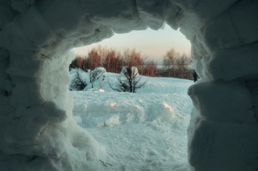 На Лысой горе появилось около двух десятков снежных домов: в Саратове прошел фестиваль по строительству иглу