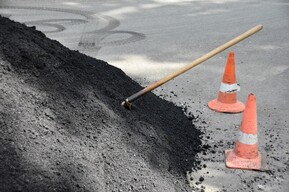В Энгельсе проведут ямочный ремонт дорог за 15 миллионов рублей