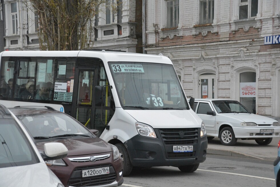 Саратовские чиновники подали в суд на перевозчиков, чтобы выгнать их с пяти автобусных маршрутов