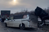 В столкновении фургона, минивэна и седана в регионе погиб один из водителей