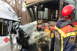 В тройной аварии с автобусами в областном центре пострадали два человека