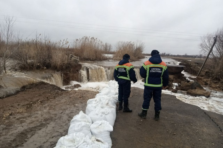 Ещё в одном районе частично разрушилась плотина