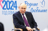 Владимир Путин наградил двух жительниц Саратовской области орденами с бриллиантами (еще они получат по миллиону рублей)