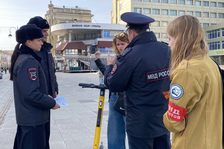 Полицейские провели первый рейд, касающийся нового запрета в Саратове. Не обошлось без штрафов