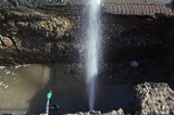 Жители Заводского района сутки сидят без воды: «Саратовводоканал» уже четырежды переносил сроки устранения аварии