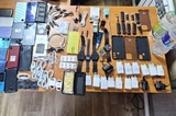 В саратовскую колонию пытались провезти целый «арсенал» запрещенных товаров: их прятали под пакетами с молоком