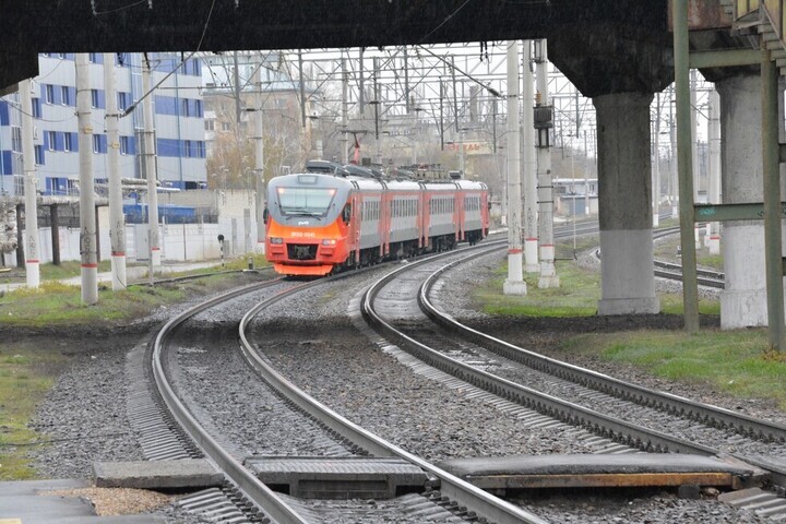 Железнодорожный переезд в Ленинском районе будут закрывать на майские праздники: график