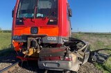 Утром электричка протаранила «десятку» на переезде: пострадала женщина-водитель