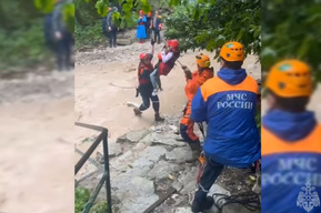 Туристы из Саратова «застряли» в Агурском ущелье: видео эвакуации
