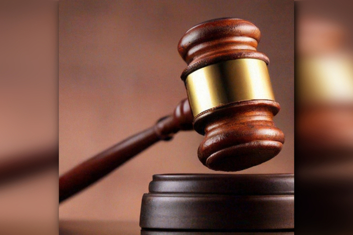 Мужчина сбил пешехода и вместо вызова «скорой» отвёз его домой (пострадавший умер). Приговор