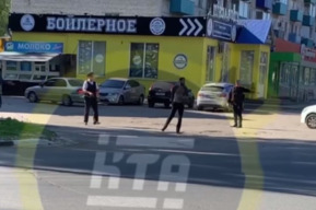 «С ножом разгуливает»: на набережной в Балаково полицейские задержали подозрительного мужчину