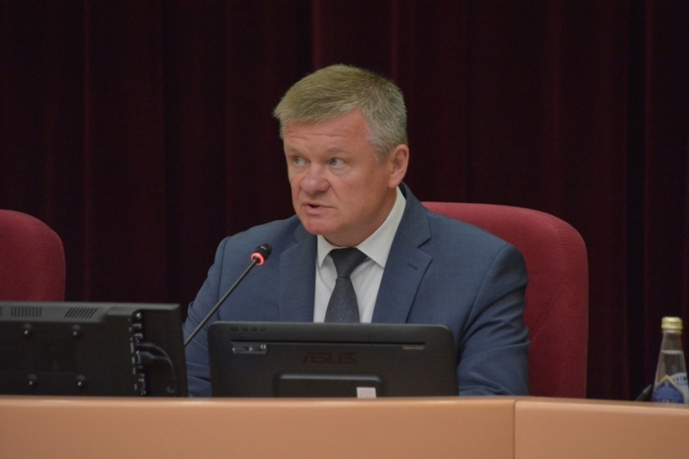 Саратовские депутаты попросят Госдуму отменить мораторий на проверки некоторых видов бизнеса