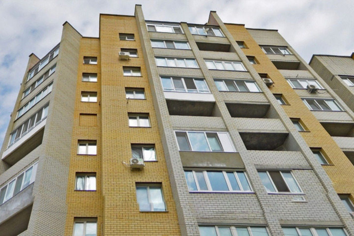 За долги строительной компании в многоэтажке в Ленинском районе на аукционе продадут больше 600 квадратных метров помещений