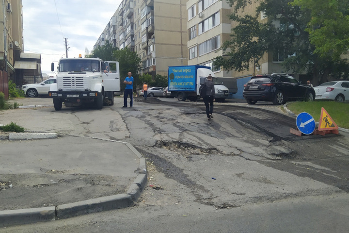 Рядом с будущей кольцевой развязкой у Славянской площади начались дорожные работы: рассказываем, что происходит