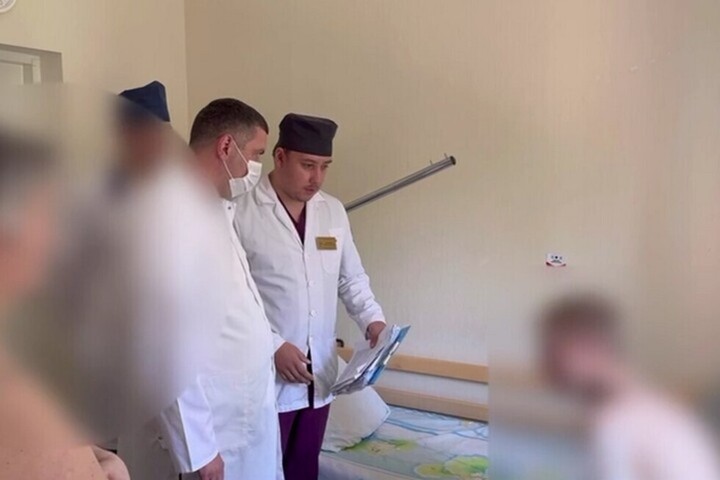 В результате взрыва гранаты в жилом доме саратовец лишился обеих рук: главврач рассказал о состоянии пациента