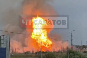 Рядом с Саратовом из-за аварийной ситуации загорелся газопровод: огненный столб видно за много километров