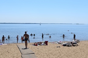Ещё на двух пляжах Энгельсского района разрешили купаться (общее число по области приближается к 30)