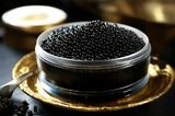 Мужчина купил в Москве 90 килограммов чёрной икры и стал продавать её в Саратове