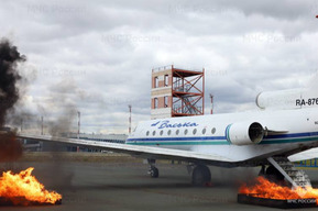 В аэропорту «Гагарин» тушили «горящий» самолёт. Фото