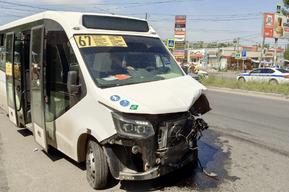 Два человека пострадали в ДТП с маршруткой в Саратове