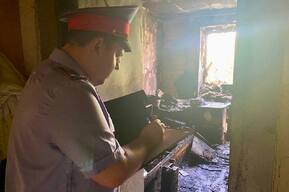 Пожар в общежитии на Гвардейской. После гибели выпрыгнувшего из окна подростка возбудили уголовное дело
