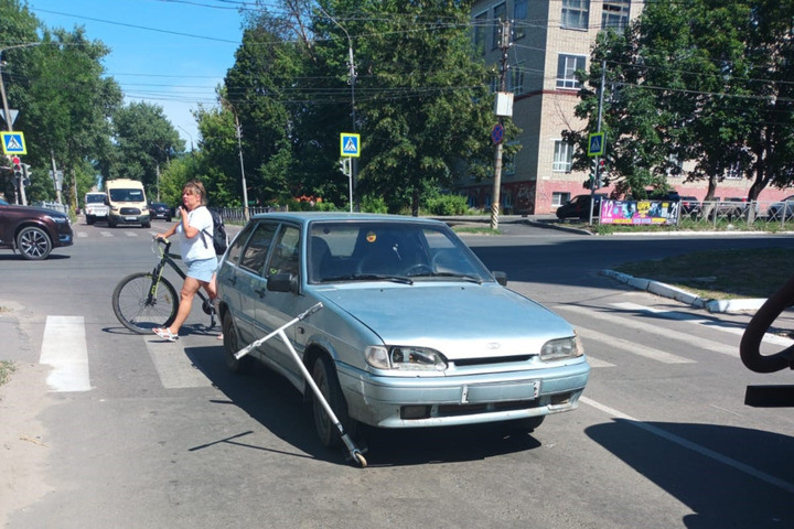 В Балашове пожилой мужчина сбил ребёнка, в Саратове пенсионерка упала в автобусе