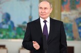 Три медали и два почетных звания: Владимир Путин наградил жителей Саратовской области