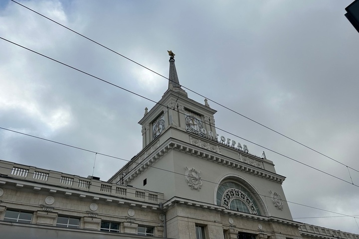 В Волгограде задержался поезд, следующий через Саратовскую область