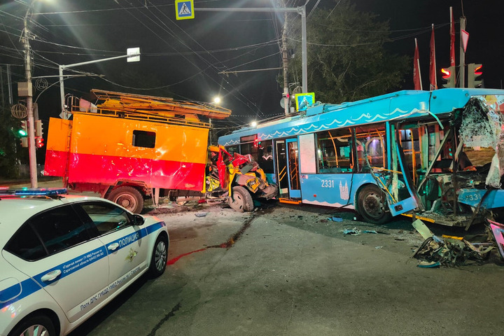 Стали известны подробности о пострадавших во вчерашнем ДТП с троллейбусом