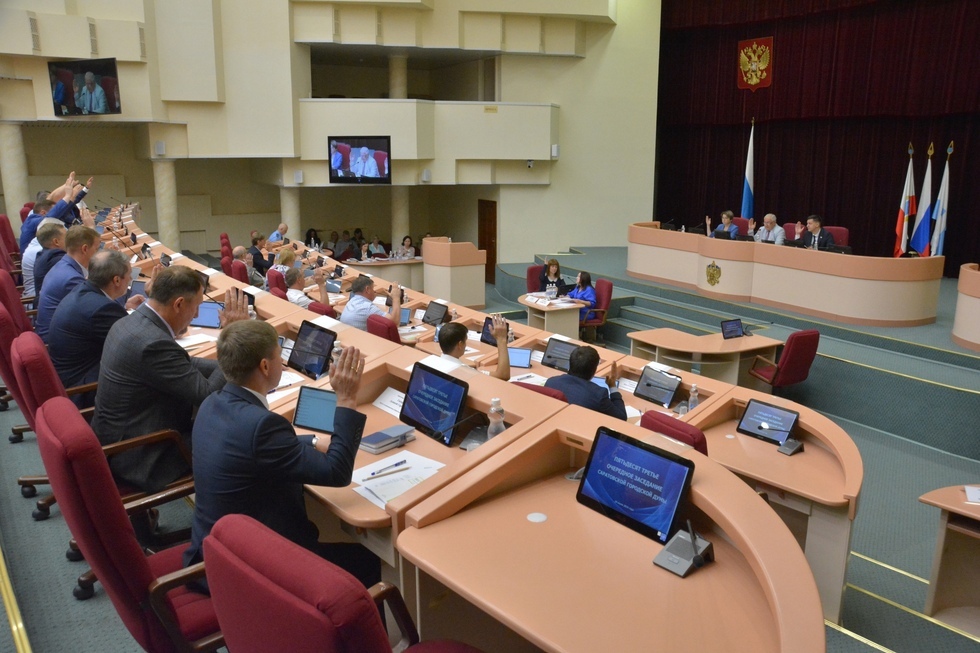 Депутаты единогласно проголосовали за нового почетного гражданина Саратова, удостоенного золотой звезды героя