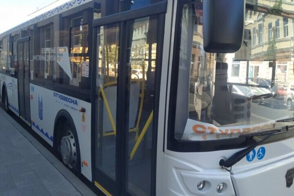 В Саратове три месяца спустя мэрия снова обещает запустить новые автобусы с кондиционерами (в прошлый раз ничего не вышло)