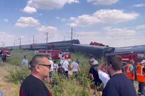 Сход поезда в Волгоградской области. В больницу доставлено 20 человек, организованных групп из Саратова не было