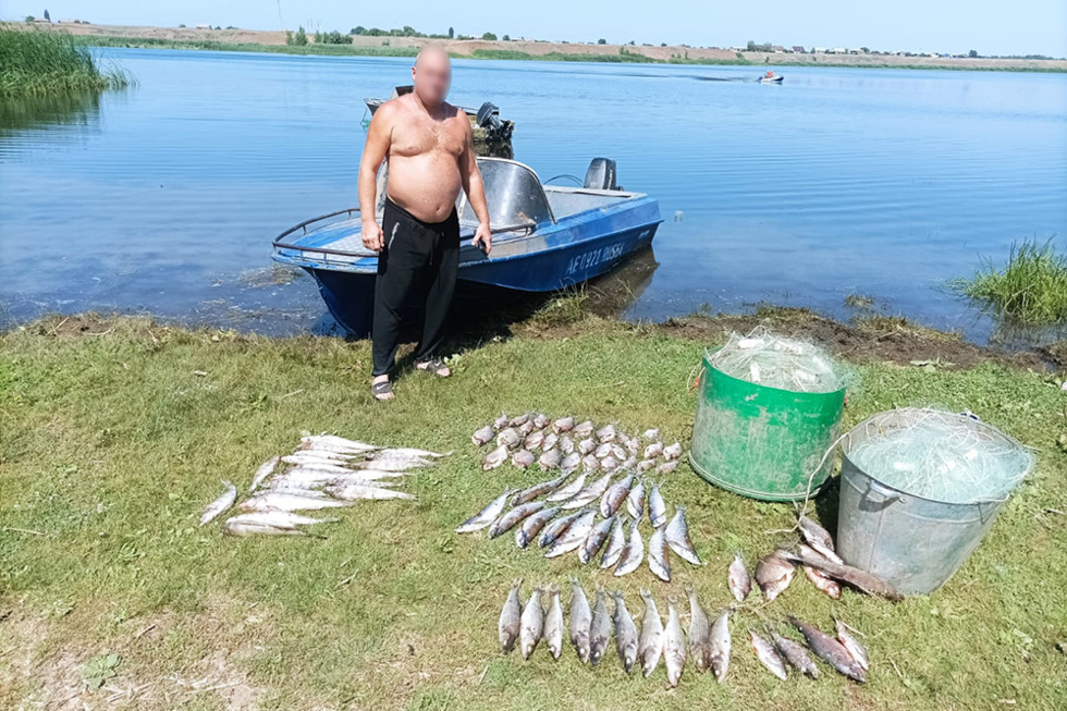 Рыбалка для двух жителей региона обернулась уголовными делами: им грозит до двух лет лишения свободы
