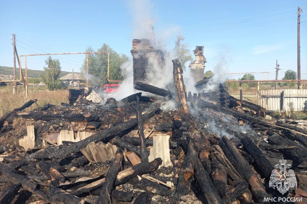 На пожаре в Вольском районе погибла пенсионерка