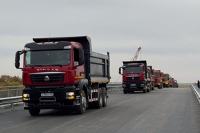 В Саратовской области построили долгожданный мост, связавший два района: раньше их жители пользовались насыпной дамбой