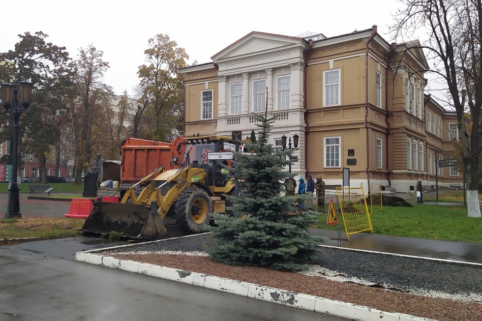 На подсветку ещё одного исторического здания в центре Саратова потратят почти 2 миллиона