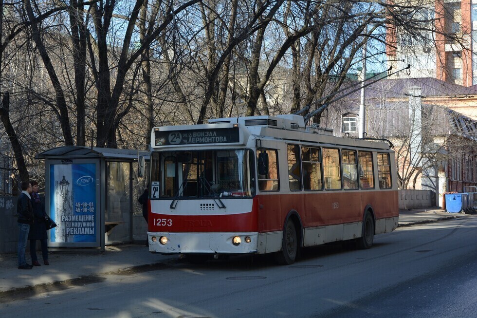 В Саратове на неизвестный срок перестанут ходить два троллейбусных маршрута