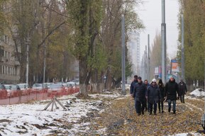 «Работы не ведутся на половине от всей протяженности маршрута»: губернатор вновь прошёлся по маршруту «скоростного трамвая»