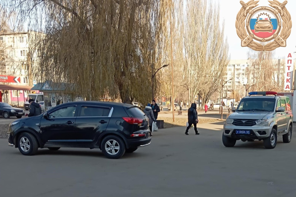 В Саратове неизвестный сбил мужчину, в Балаково пожилая женщина попала под колёса иномарки