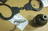 Перед эвакуацией отдела службы судебных приставов в Энгельсе туда пришёл мужчина с предметом, похожим на гранату