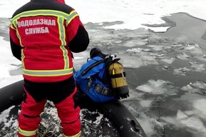 В Волги нашли лодку с мертвым мужчиной, его спутник утонул