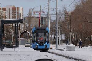 В Саратове состоялся тестовый запуск нового трамвая «Львенок». Фото