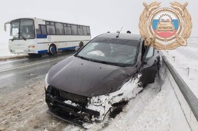 Водитель «Весты» попал в больницу после столкновения с KIA