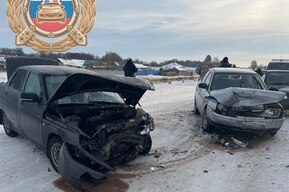 В Красноармейском районе после столкновения двух ВАЗов в больнице оказались оба водителя