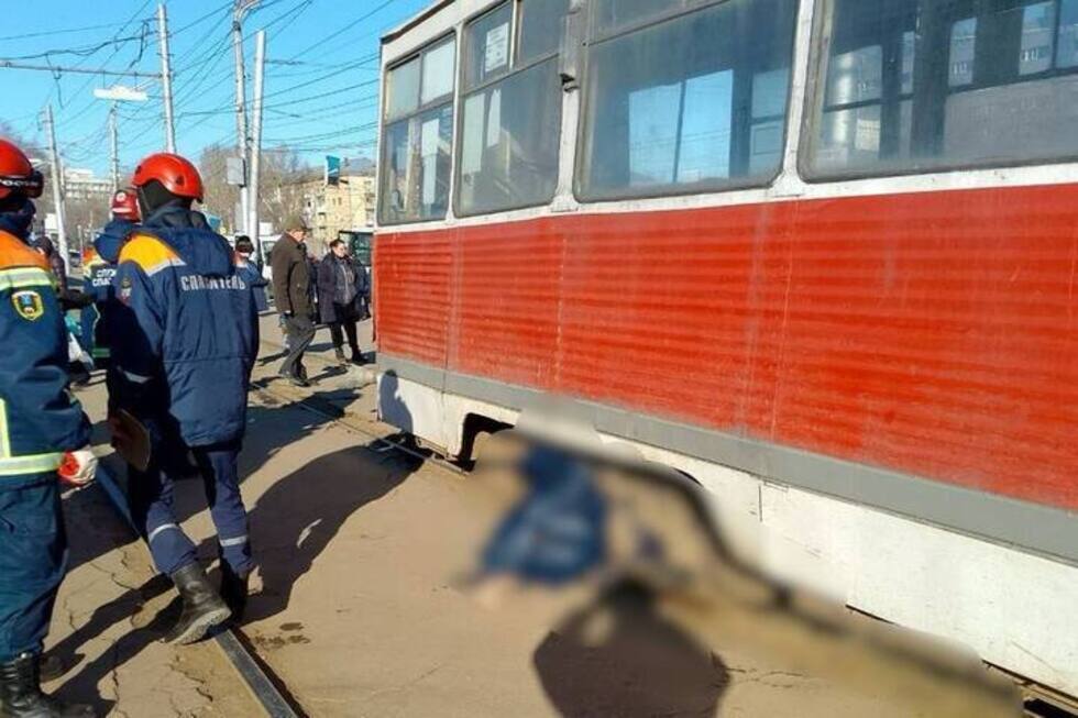 Полицейские разыскивают очевидцев смертельного ДТП с «тройкой»