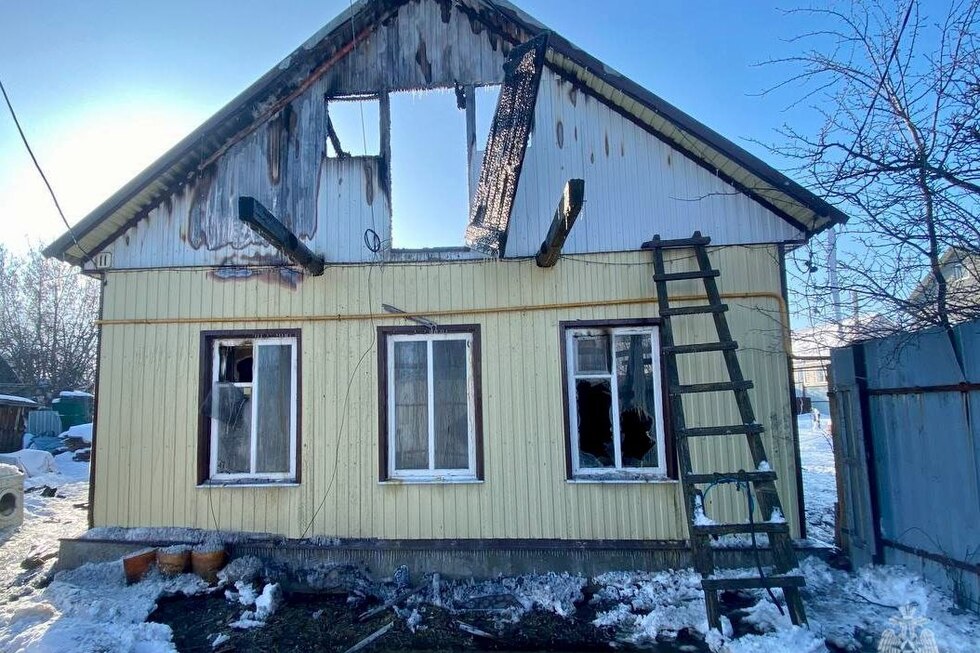 В Саратове и Балашове загорелись жилые дома