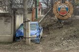 На Полиграфической Hyundai врезался в столб, водитель в больнице