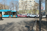 На проспекте 50 лет Октября столкнулись пять легковушек и автобус: образовалась большая пробка