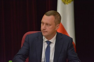 Бесплатные обучение на водительские права, бассейны, спортзалы, детсады для детей: в Саратовской области представили кадровую программу по здравоохранению